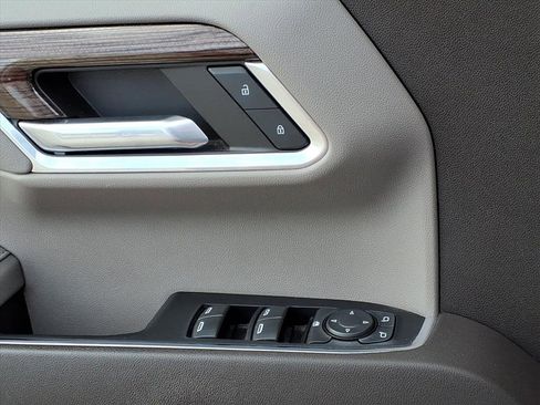 Used 2023 Chevrolet Silverado 1500 LT image 28