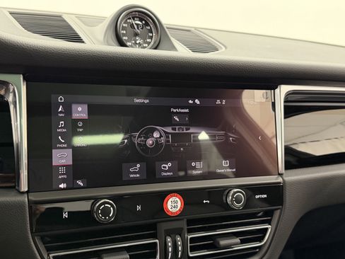 New 2026 Porsche Macan S image 43