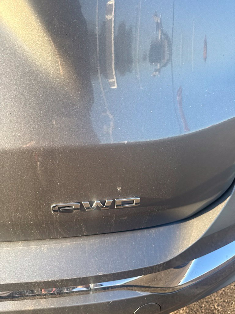 Used 2023 GMC Terrain Denali AWD/4WD image 4