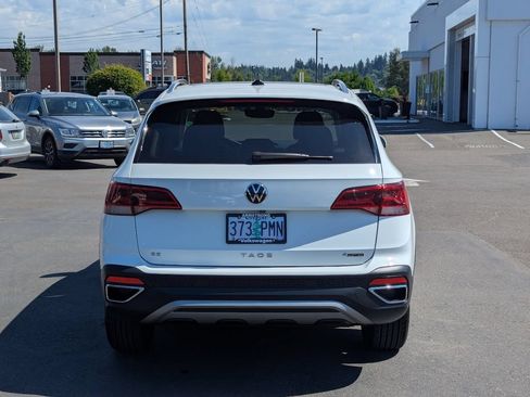Used 2023 Volkswagen Taos SE AWD/4WD image 4