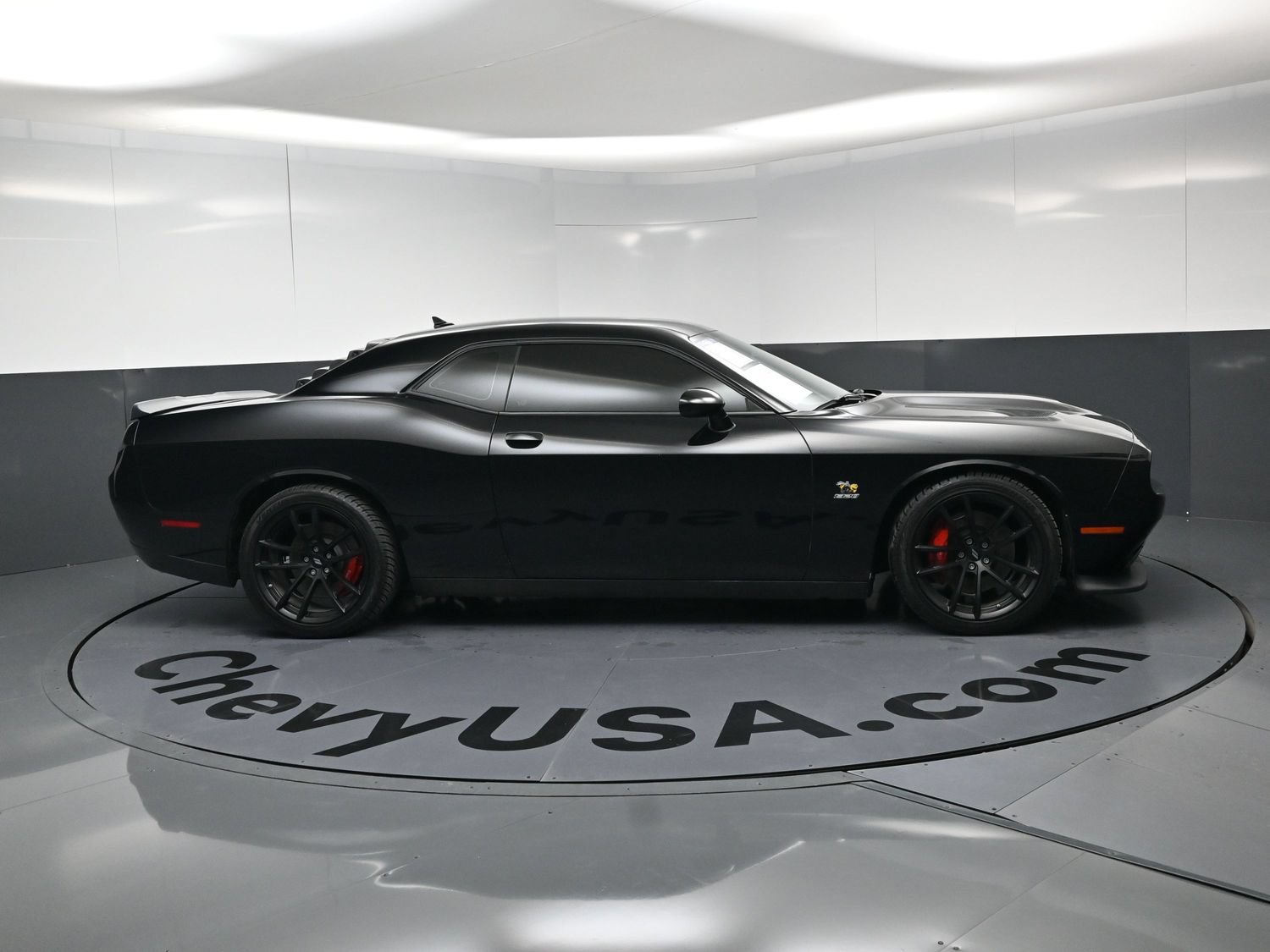 Used 2021 Dodge Challenger R/T Scat Pack RWD image 10