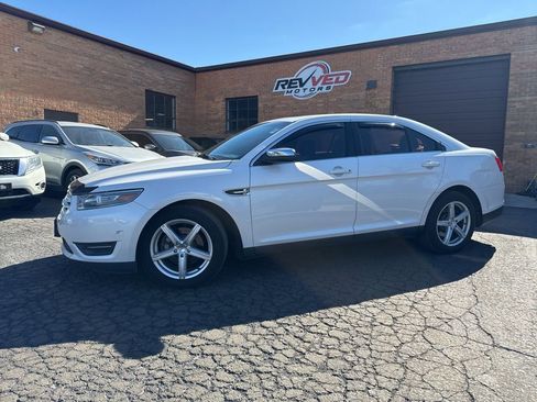 Used 2013 Ford Taurus Limited image 4