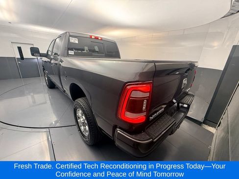 Used 2024 RAM 2500 Laramie AWD/4WD image 4