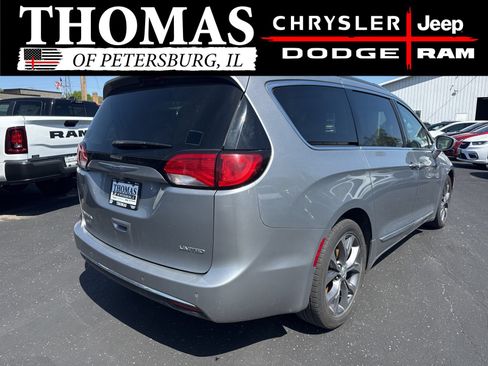 Used 2019 Chrysler Pacifica Limited FWD image 7