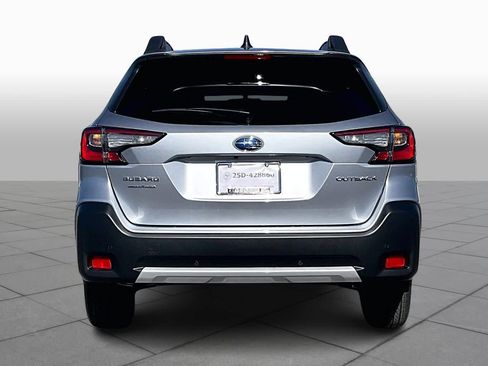 Used 2025 Subaru Outback Limited image 4