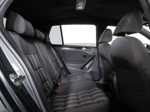 Used 2013 Volkswagen Golf 4-Door image 22