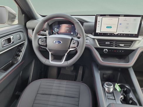New 2026 Ford Explorer ST-Line AWD/4WD image 26