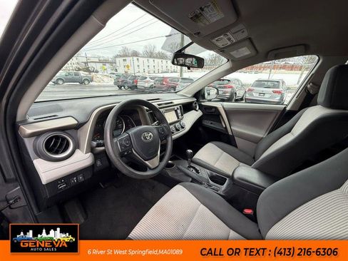 Used 2013 Toyota RAV4 LE image 13