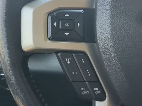 Certified 2022 Ford F250 Lariat w/ Lariat Ultimate Package image 23