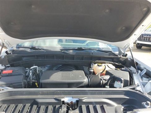 Certified 2023 GMC Sierra 1500 SLT image 30