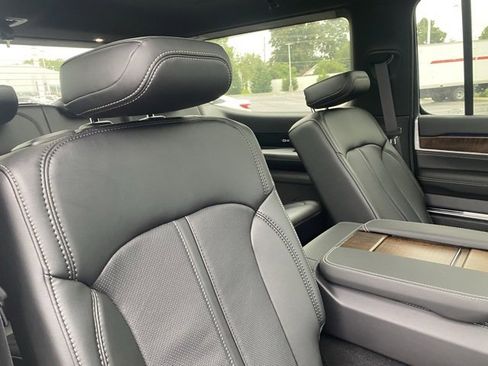 New 2024 Jeep Grand Wagoneer Series I w/ HD Trailer Tow Package image 32