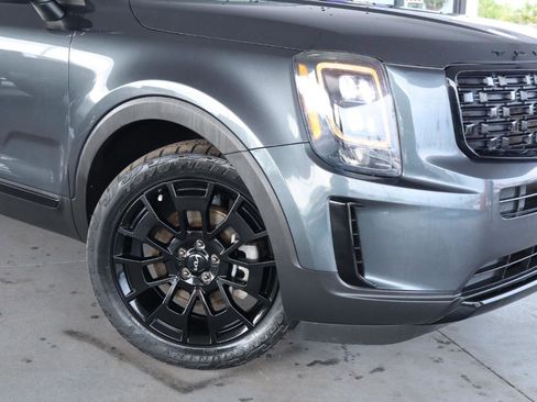 Used 2022 Kia Telluride EX w/ EX Premium Package AWD/4WD image 4