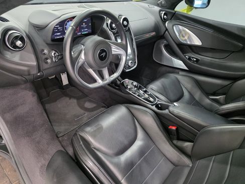 Used 2022 McLaren GT image 7