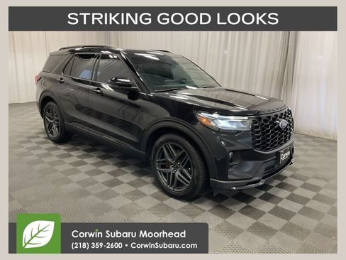 Used 2025 Ford Explorer ST AWD/4WD image 1
