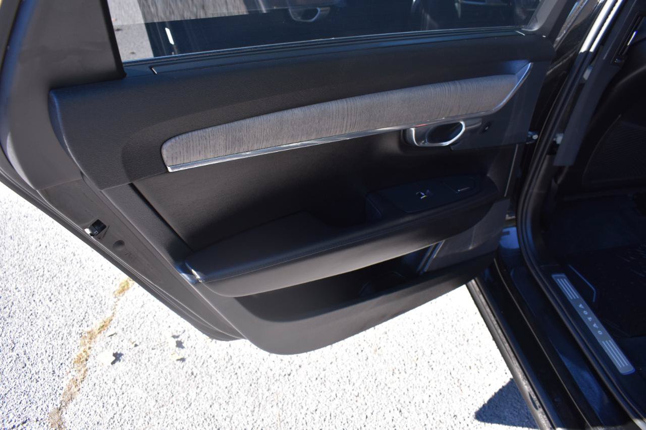 Used 2023 Volvo S90 B6 Plus AWD/4WD image 21