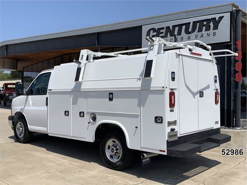 Used 2021 GMC Savana 3500 w/ Power Convenience Package RWD image 7