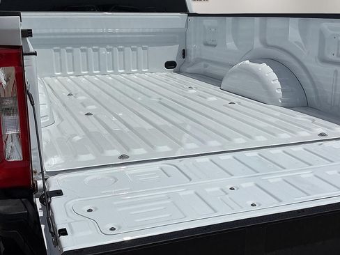 New 2026 Ford F250 XL w/ FX4 Off-Road Package AWD/4WD image 7