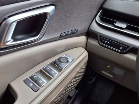 New 2026 Kia Carnival EX image 12