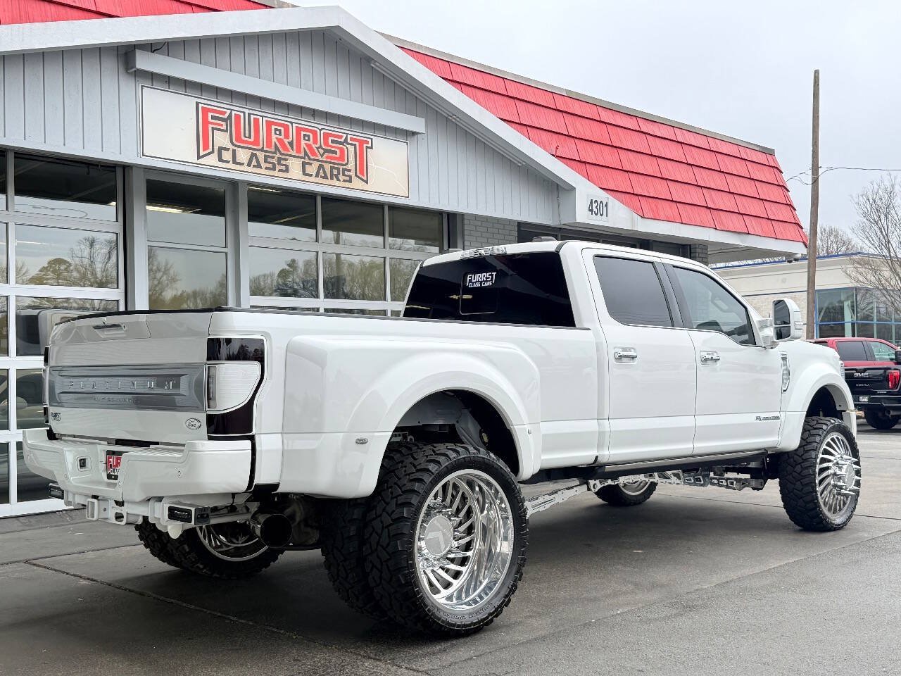 Used 2022 Ford F450 Platinum w/ FX4 Off-Road Package AWD/4WD image 3