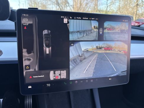 Used 2023 Tesla Model Y Performance image 22