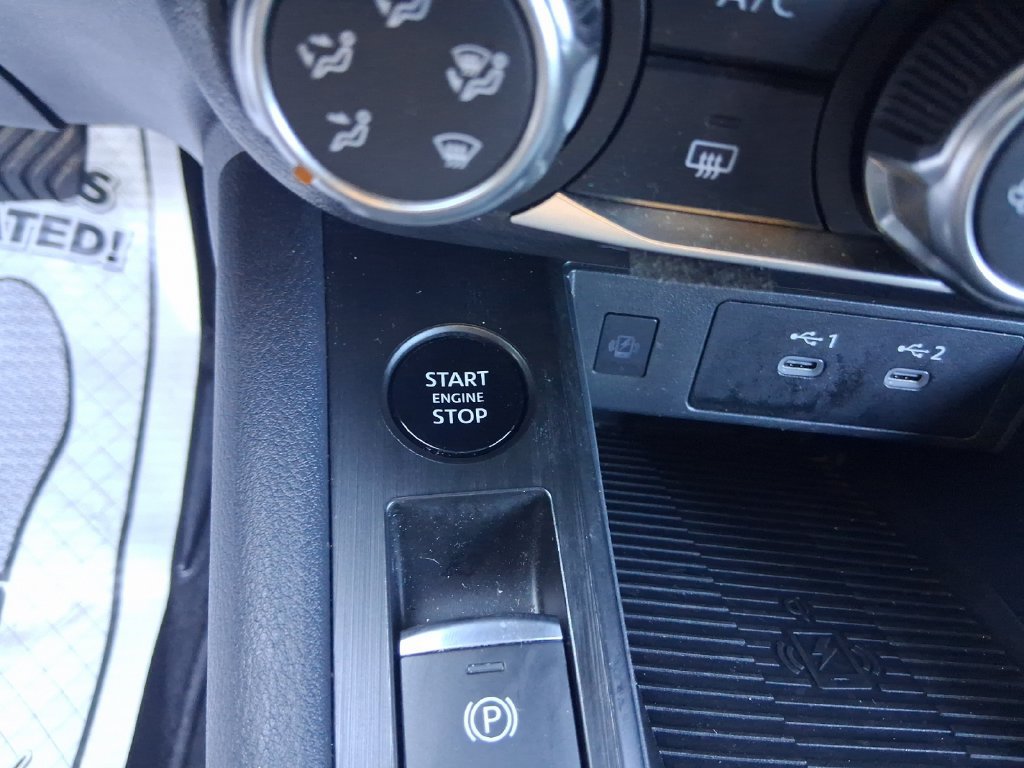 Used 2025 Nissan Kicks SV FWD image 29