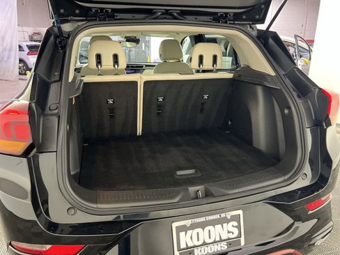 Used 2021 Buick Encore GX Preferred w/ Sport Touring Package image 26