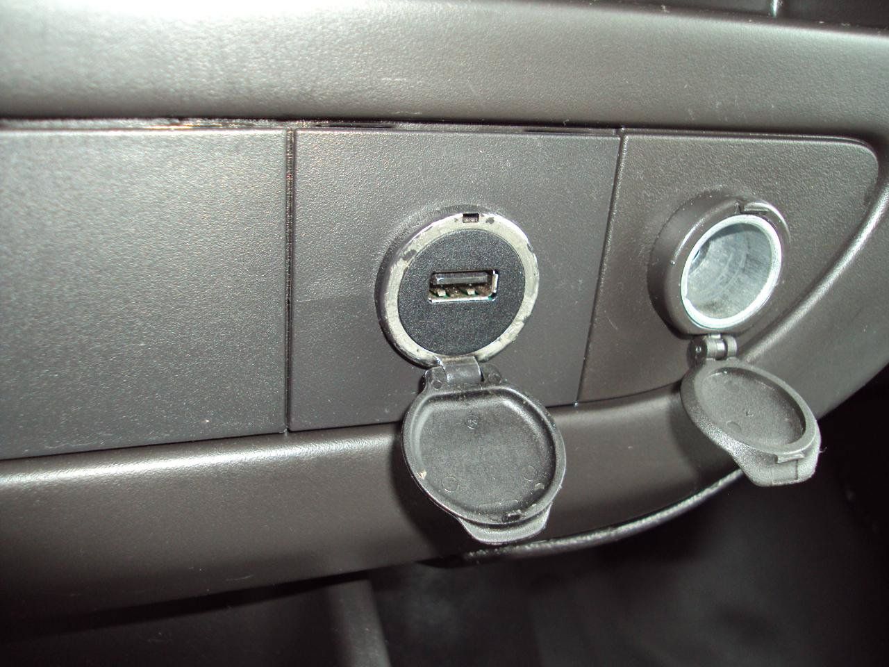 Used 2013 Chevrolet Express 1500 AWD image 21