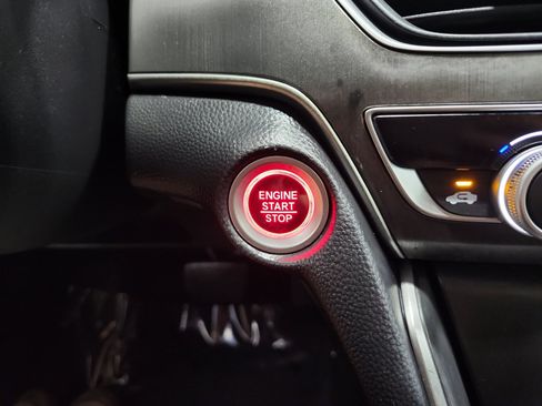 Used 2019 Honda Accord LX image 18