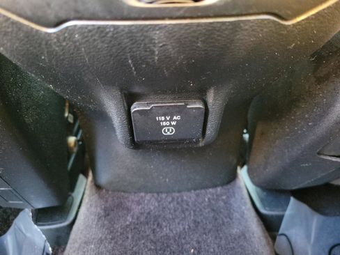 Used 2016 Jeep Cherokee Latitude image 11