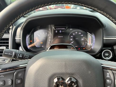 Used 2025 RAM 1500 Limited AWD/4WD image 26