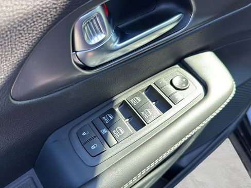 New 2026 Chrysler Pacifica Select image 26