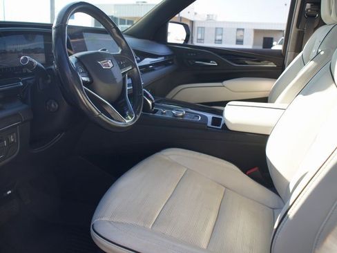 Certified 2021 Cadillac Escalade Sport image 16