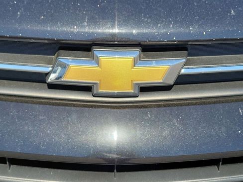 Used 2020 Chevrolet Trax LT w/ LT Convenience Package image 11