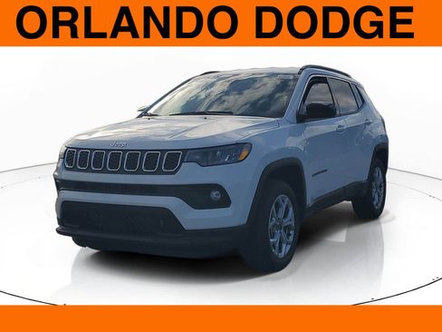 New 2026 Jeep Compass Latitude image 2