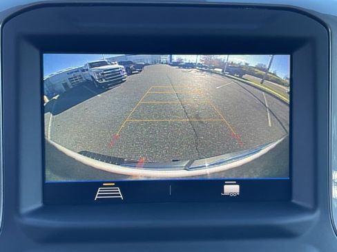 Certified 2022 Chevrolet Silverado 1500 Custom Trail Boss w/ Safety Confidence Package image 4