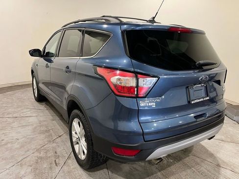 Used 2018 Ford Escape SE w/ SE Sync 3 Package image 8