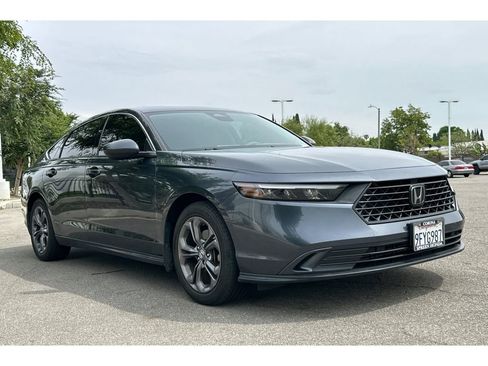 Used 2023 Honda Accord EX image 8