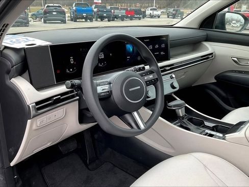 Used 2025 Hyundai Tucson SEL image 13