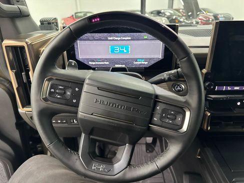 Used 2025 GMC Hummer EV 3X w/ LPO, Illumination Package AWD/4WD image 13