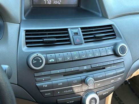 Used 2009 Honda Accord LX image 27
