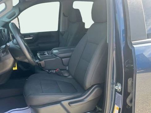 Used 2022 Chevrolet Silverado 2500 Custom w/ Custom Value Package image 20