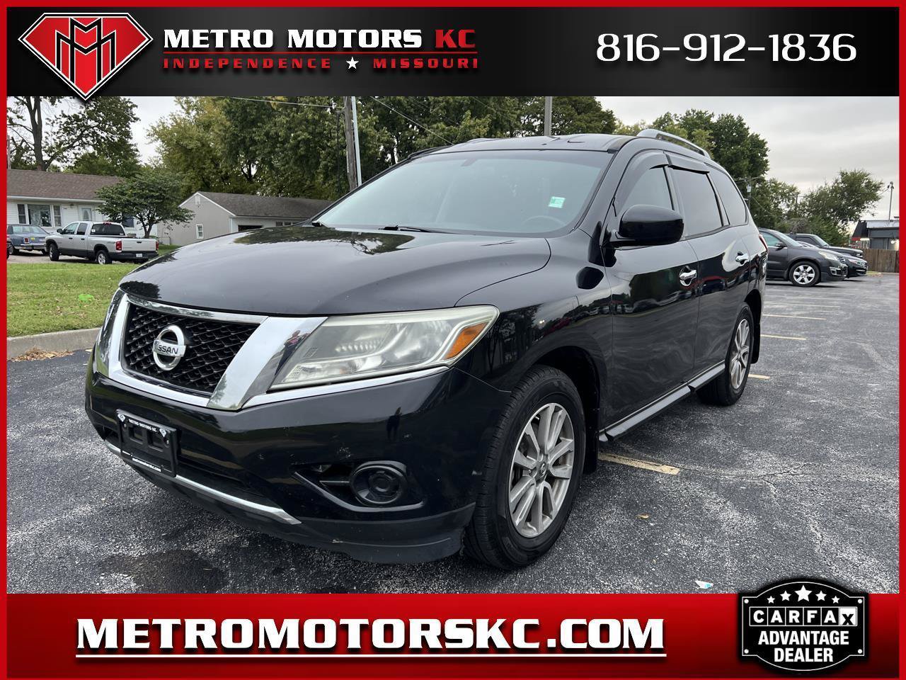 Used 2015 Nissan Pathfinder S FWD image 1