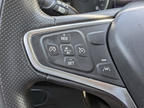 Used 2022 Chevrolet Equinox LT FWD image 22