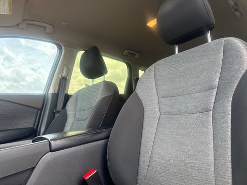 Used 2023 Nissan Rogue SV FWD image 36