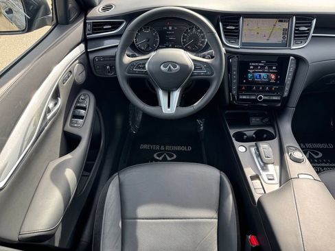 Used 2025 INFINITI QX50 Sport image 18