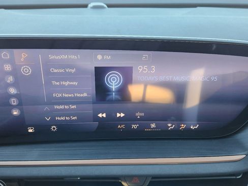 New 2025 Buick Envision Sport Touring image 19