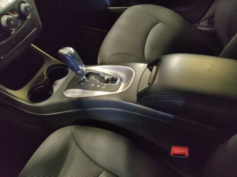 Used 2020 Dodge Journey SE w/ SE Popular Equipment Group FWD image 26