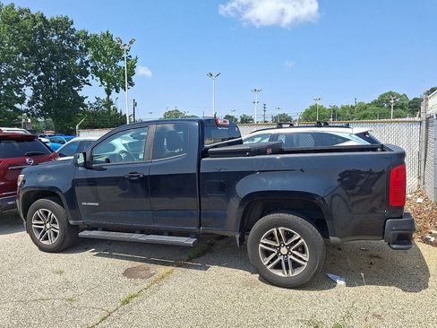 Used 2019 Chevrolet Colorado W/T w/ Custom Special Edition RWD image 5