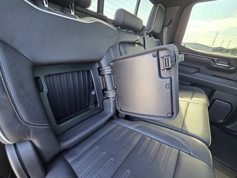 Used 2023 GMC Sierra 1500 AT4X AWD/4WD image 17