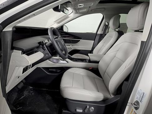 Used 2026 Lincoln Nautilus Premier w/ Equipment Group 102A AWD/4WD image 12